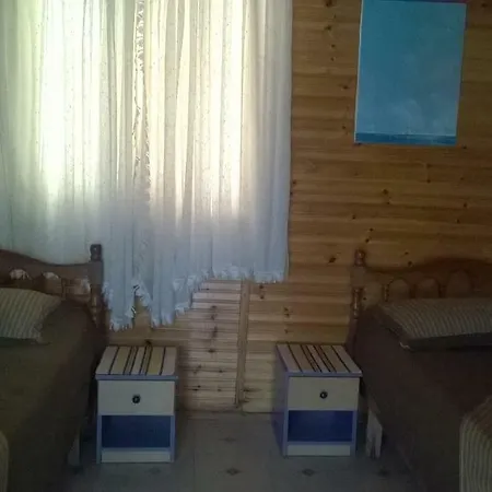 Séjour chez l'habitant Kolonia E Artistave Velipojë