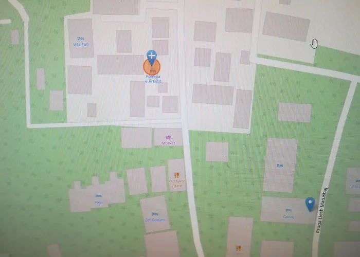 Kolonia E Artistave 民宿